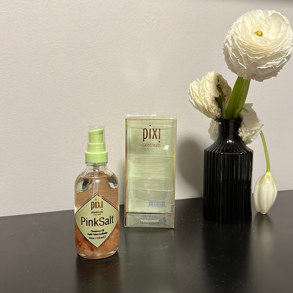 PIXI skintreats pink salt cleansing oil 118 ml.